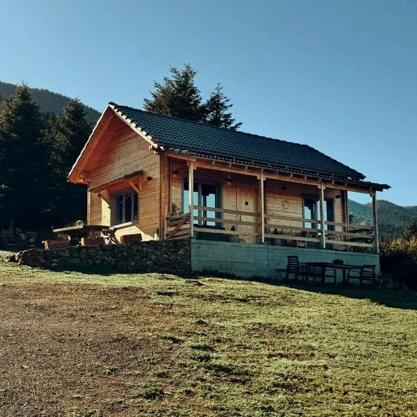 The Farmhouse, hotel di Vitina