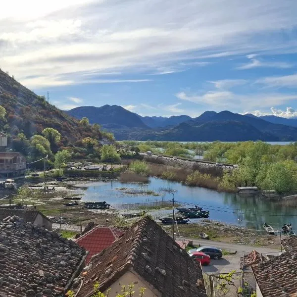 Lake View Terrace Apartment Dapcevic, hotel v destinaci Vranjina