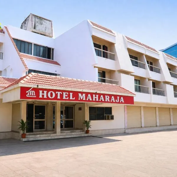 Hotel Maharaja، فندق في Rewa