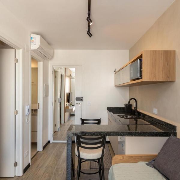 Apartamento 806 - Cena Living · Fique no centro | Wi-fi, Enxoval e Academia | 4p - Foto 3