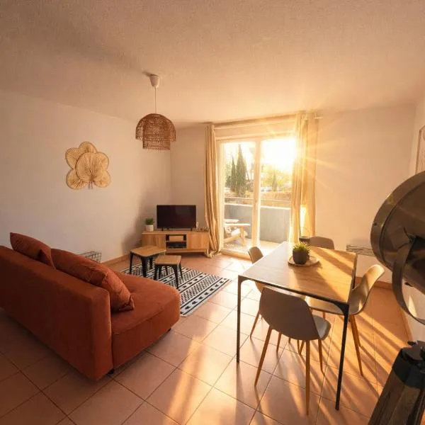 Cosy piscine proche Toulouse, hotel i Seysses