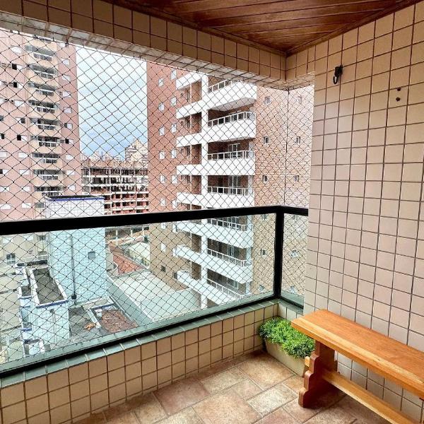 A077 - Apto c/ Sacada| 2 Dorm|Aprox. 100m da Praia