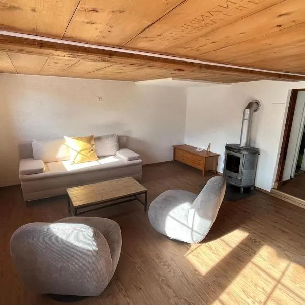 Appartement entier dans chalet traditionnel, hotel v destinaci Bratsch