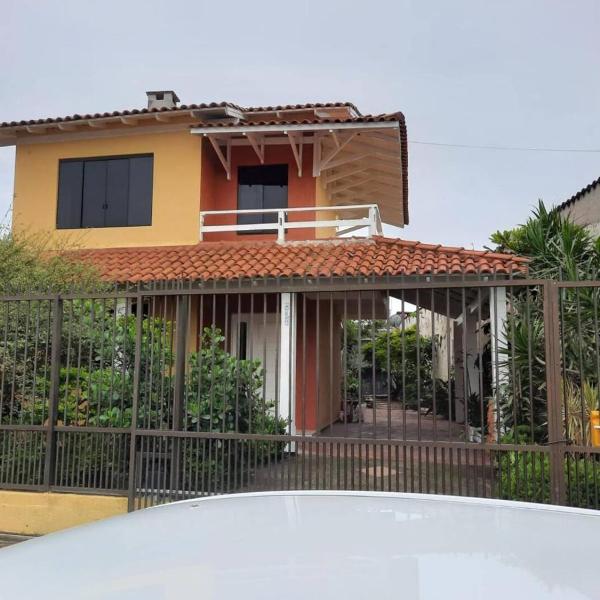 Casa prática, ampla e confortável em Torres