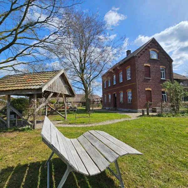 Das alte Herrenhaus auf dem Bio-Bauernhof, hotell sihtkohas Kevelaer
