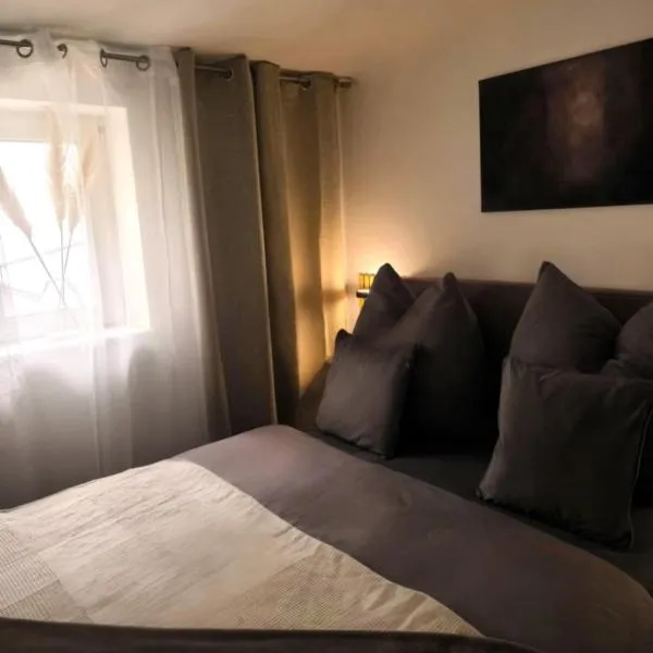 Top Lage! Modernes 2-Zimmer Apartment, hotel sa Aschaffenburg