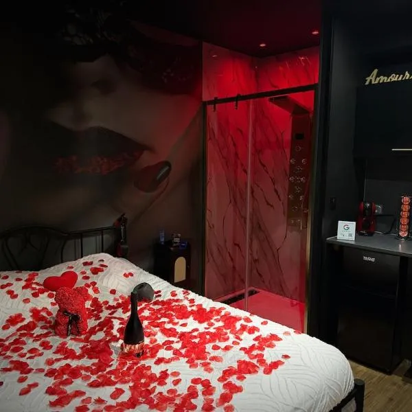L ombre des sens suite de luxe intime, מלון בMontcresson