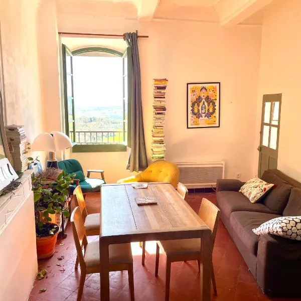 Lurs में, होटल Balcon sur le Luberon