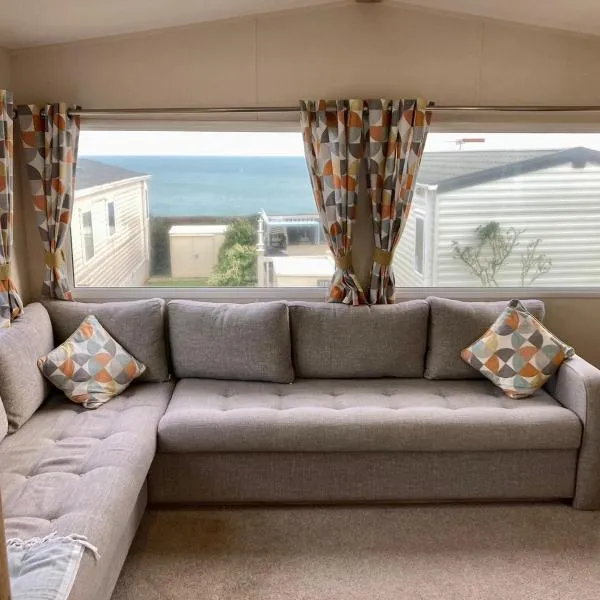 Torbay Holiday Home at The Waterside Holiday Park - With Deck and Sea View, Hotel in Torquay