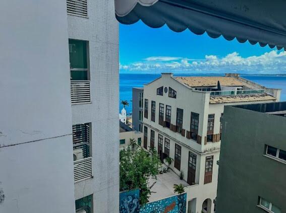 Apt completo com Ar e Garagem no Centro de Salvador