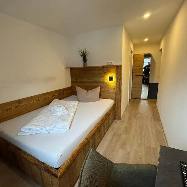 Landhotel Zum Hirsch, hotel a Unterweißbach