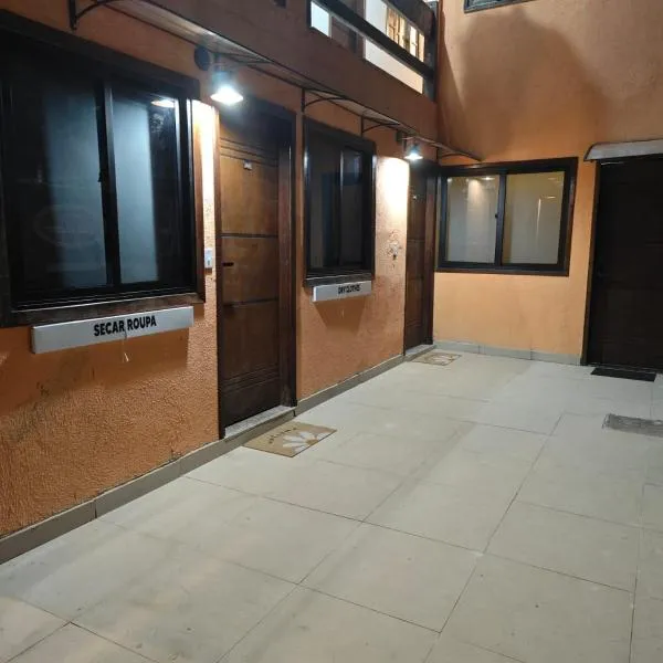 Suites Du'Mauro Terreo, hotel di Abraão