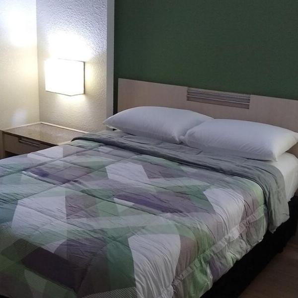 Flat, Central, ótima localização, apt 920
