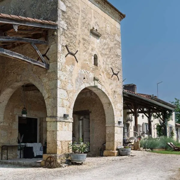 Au Clair de Vianne -Un écrin de douceur où chaque détail est pensé pour vous, hotel a Vianne