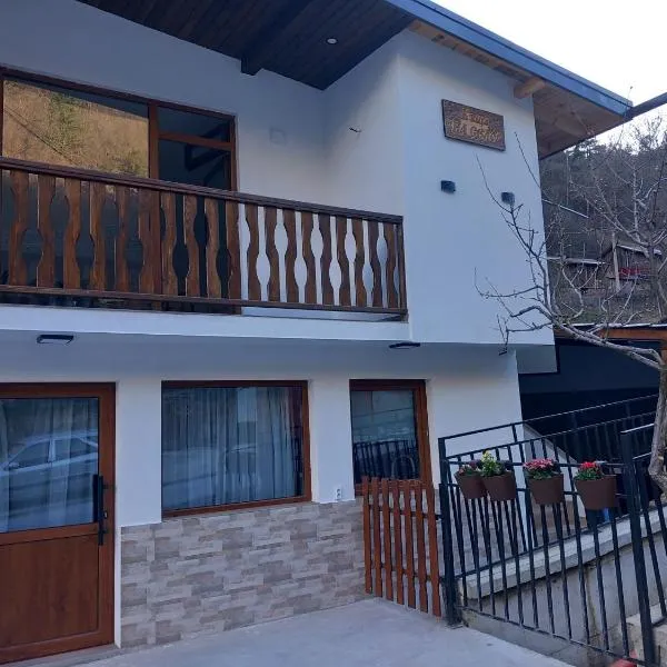 Къща за гости "НА СЕЛО" Грохотно, hotel di Devin