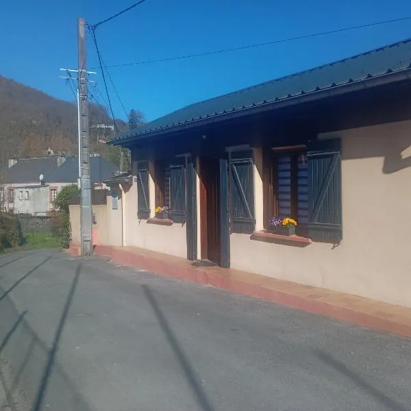 GÎTE Le Moulineau, hotel a Deville