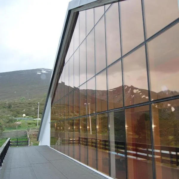 Hotel SNÖ La Corza Blanca, hotel di Brañavieja