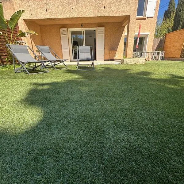 Bas de villa et jardin privatifs - à 10 mins à pieds des plages & parking - Les Bambous, hotel en La Ciotat