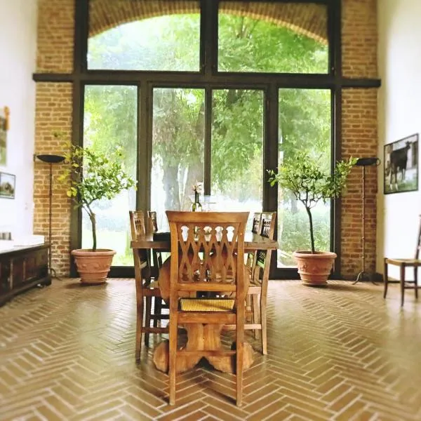 Agriturismo Cascina Nuova, hotel v destinaci Cremona