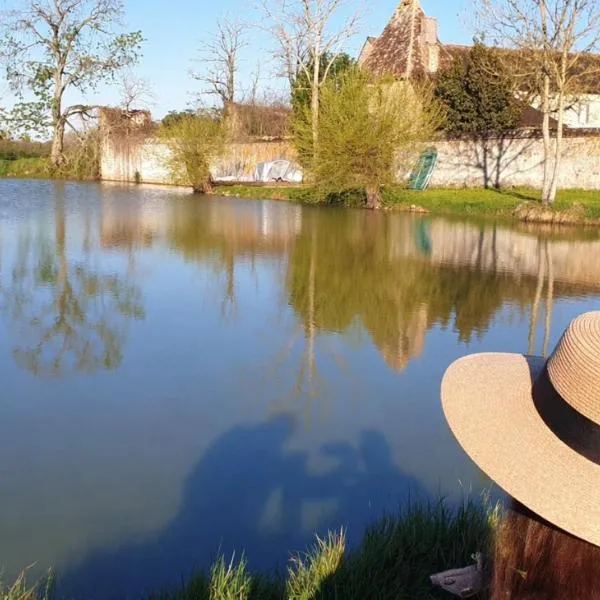 La Gravardière, Nature & Pêche, 5min de la ville, Hotel in Belhomert-Guéhouville
