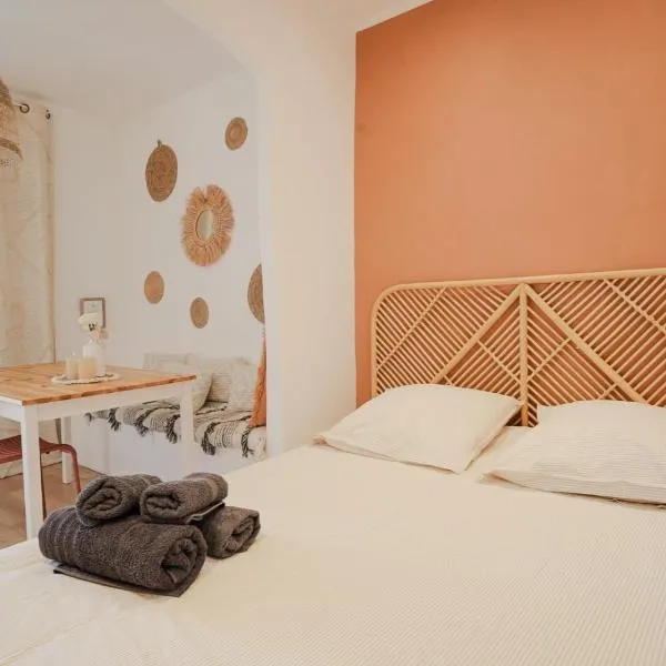 Studio Pampa - Centre historique de Grasse, musées, boutiques, Hotel in Grasse