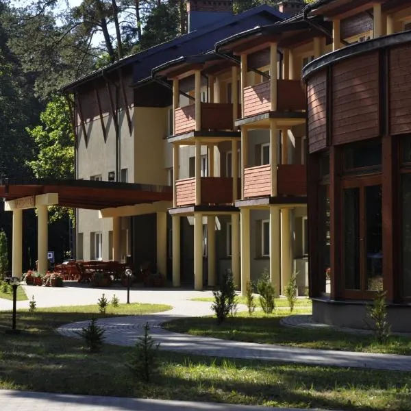 Ośrodek Edukacji Ekologicznej Lasy Janowskie, hotel in Janów Lubelski
