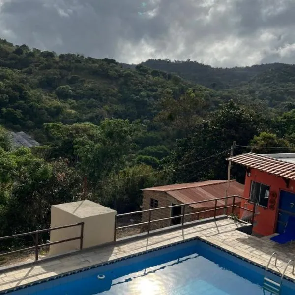 Casa vermelha Recanto Doce Lar, hotel Gravatában