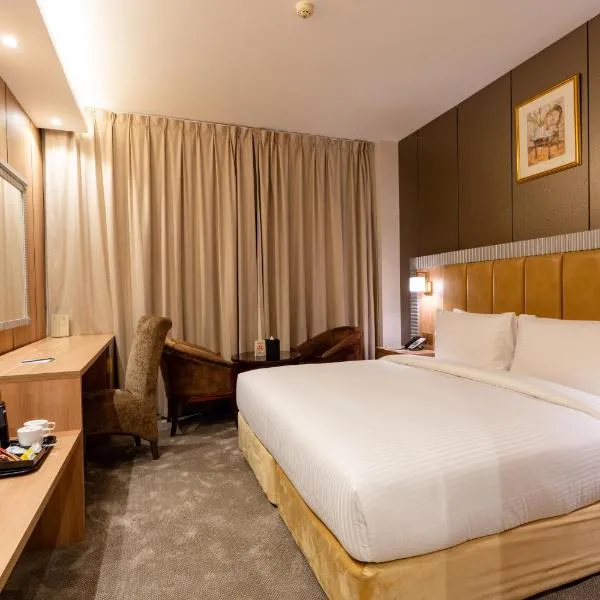 Luxe Grand Hotel photo 2