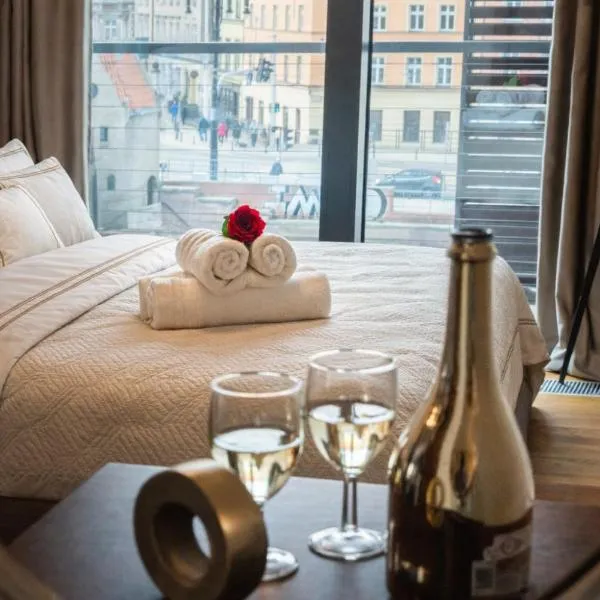 Marina River - Sauna Jacuzzi Apartment on the water - Wrocław City Centre, Hotel in Breslau