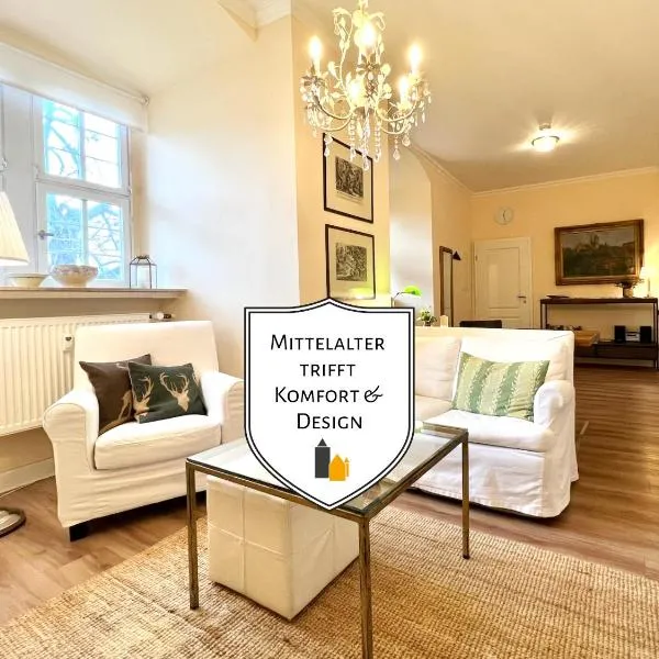 ALTE FÖRSTEREI - Altstadtwohnung mit Stil & Aufzug - in der Hinterburg Schlitz - mit Garten, Parkplatz & E-Ladestation - Hunde willkommen - Fulda, Bad Hersfeld, Alsfeld in 25 km Entfernung, готель у місті Шліц