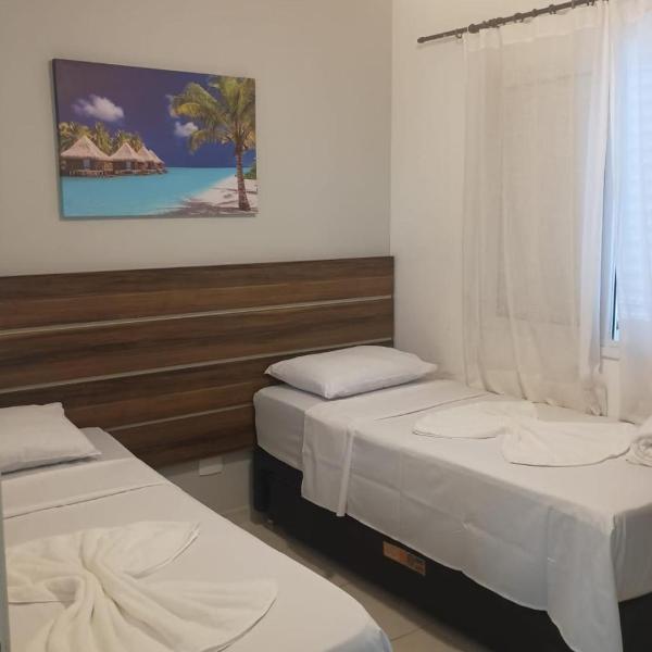 Apartamento 23A para 6 pessoas com Piscina e Churrasqueira no Cond Torremolinos Beach a 80m para Pé na areia na Praia da Enseada Ubatuba - Foto 2