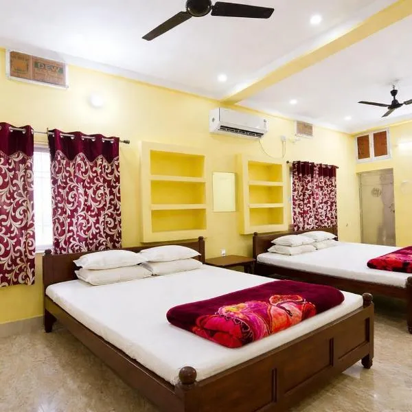 Kaveri Palace - 5min walking distence from Baidnathdham Tample, готель у місті Деоґгар