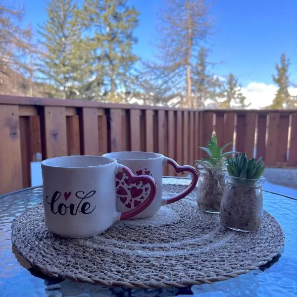 Edelweiss Pila-Ski appartment con vista montagne, hotel em Pila