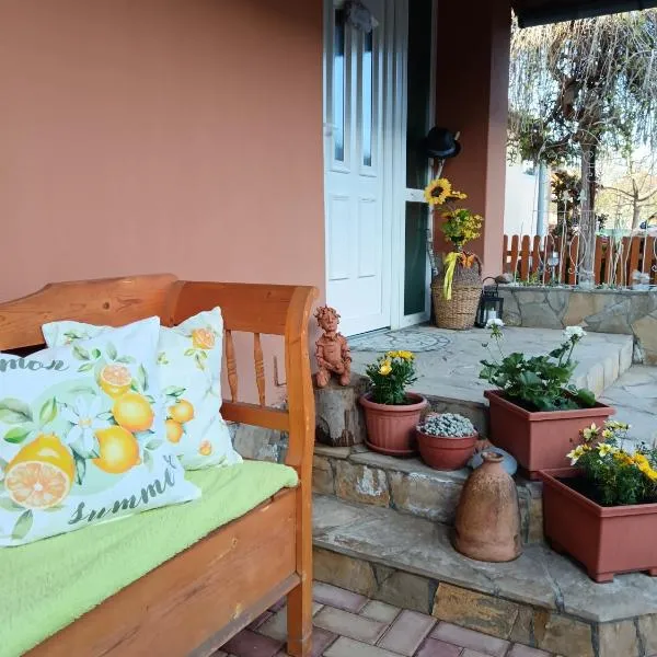 Hársfa apartman, hotel in Makó