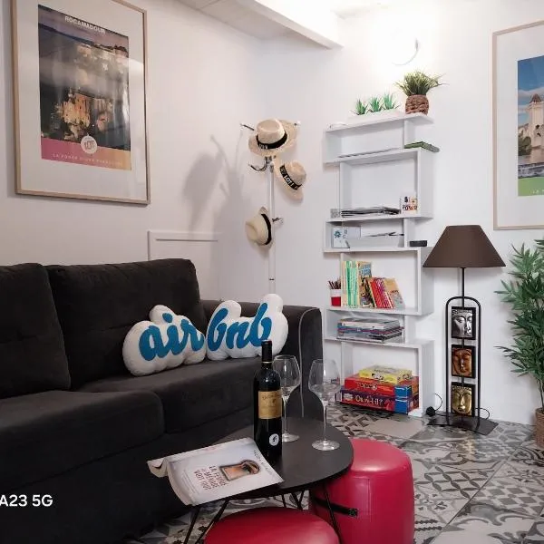 Gîte Tour du Rocher, Hotel in Luzech