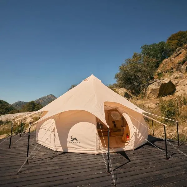 Paradise Ranch Inn - Ecstatic Tent: Three Rivers şehrinde bir otel