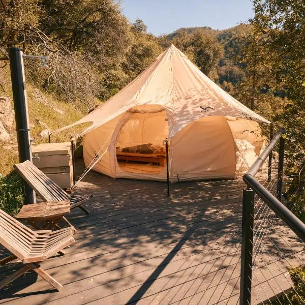 Paradise Ranch Inn - Mindful Tent, hotel en Three Rivers