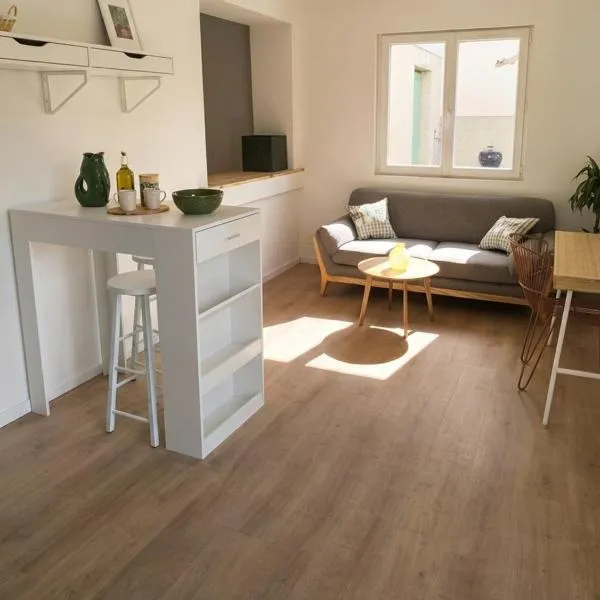 Les Studios du Soleil - Béziers, hotel i Béziers