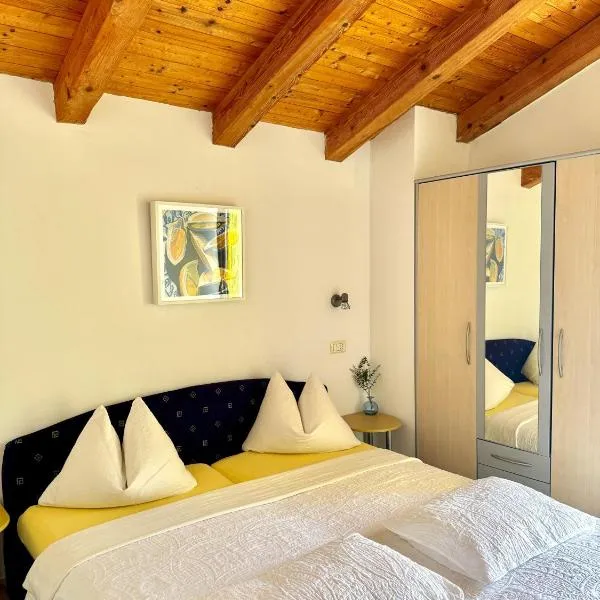 Apartment Emanuela, Hotel in Rovinjsko Selo