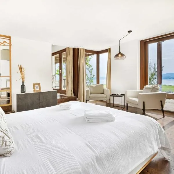 Studio with panoramic view, hotel en Bellerive