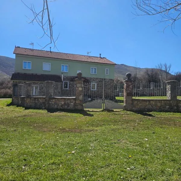 La Llosa, hotel em Rodiezmo