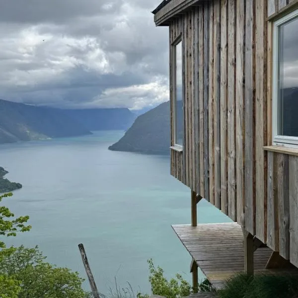 Raaum Gard, hytte 3, hotel a Luster