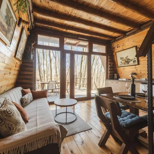 Forest House Paradise โรงแรมในKravlja
