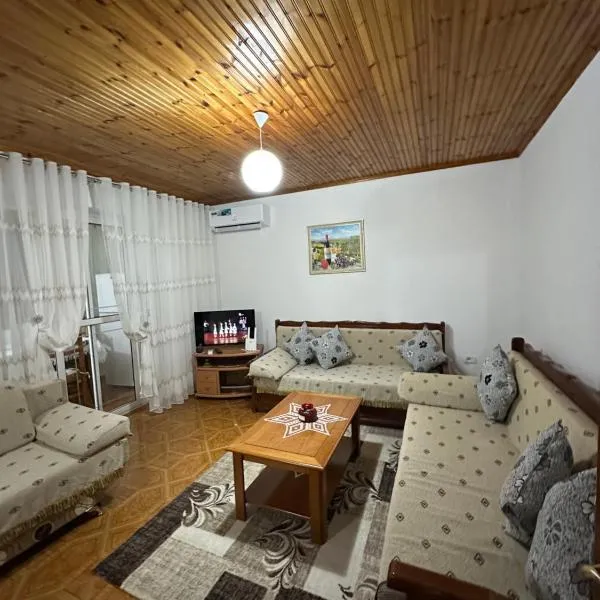 Sweet home Leskovik, hôtel à Leskovik