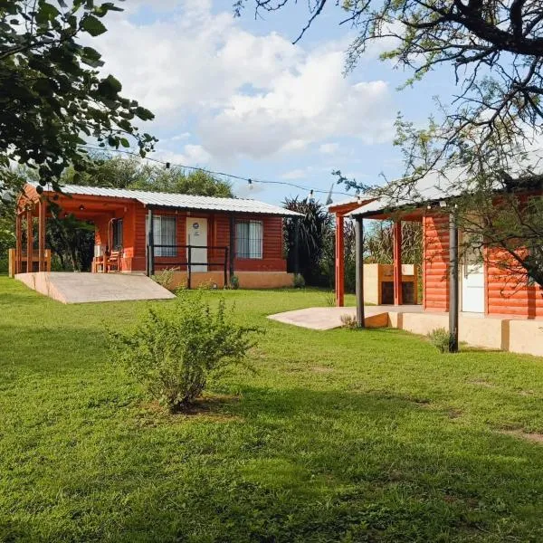 Viesnīca Cabañas a 5 minutos del río pilsētā Altagarsija