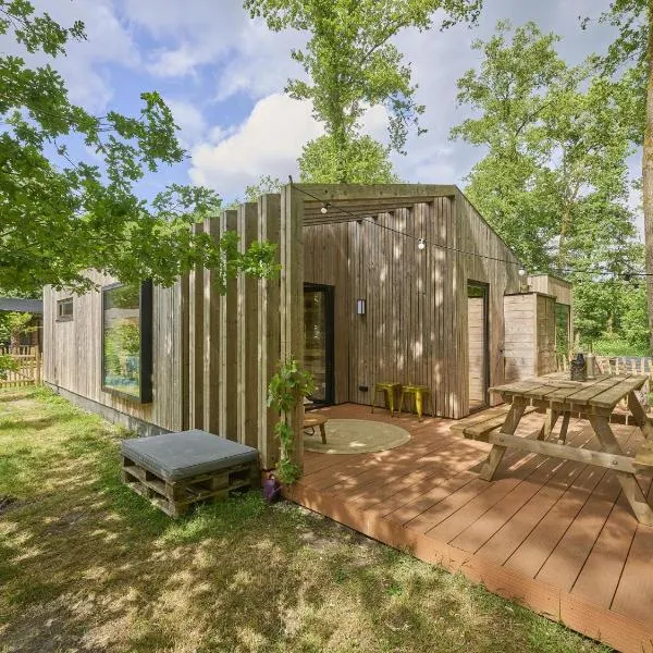 Cabin 22 – hotel w mieście Zutendaal