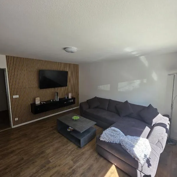 Moderne 2 Zimmer Ferienwohnung nahe Bodensee, hotell i Mühlhausen-Ehingen