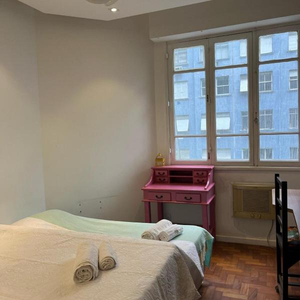 Apartamento 3 quartos, a 2 quadras da praia de Copacabana - Foto 2