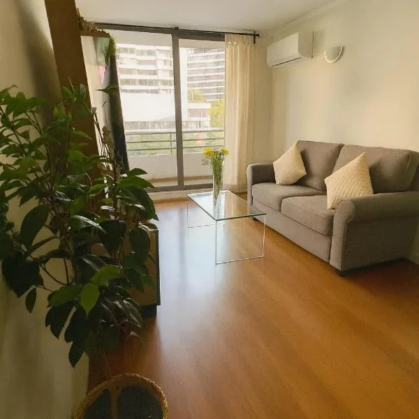 Apartamento amoblado en Las Condes, Santiago, hotel en Santiago