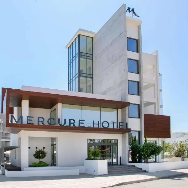 Mercure Larnaca Beach Resort, hôtel à Larnaka